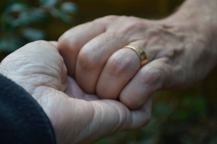 Hands_Linking_Hands